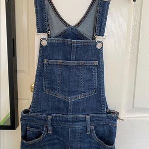 Levi’s overalls